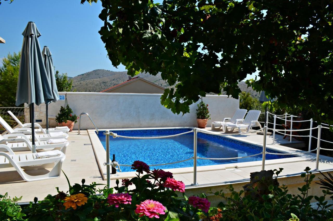 Apartments Villa Ra ซาบอริซ ภายนอก รูปภาพ